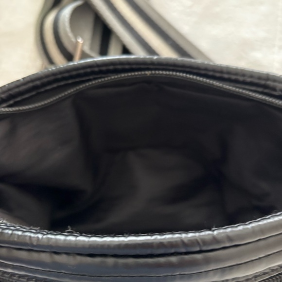 Think Rolyn Crossbody Bag - Picture 7 of 11